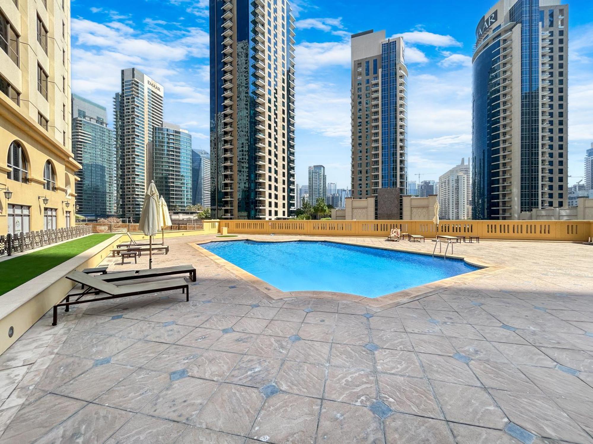 Stylish 4br Steps Away From Jbr Appartement Dubai